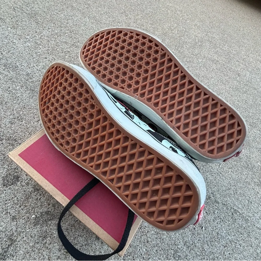 Vans Glow in the Dark Alien Old Skool Sneakers - Picture 5 of 6